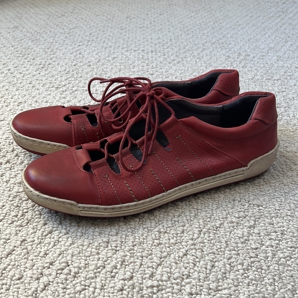 BIZA Shoes Women’s Red Leather Sneakers Size 9.5 - Picture 3 of 8